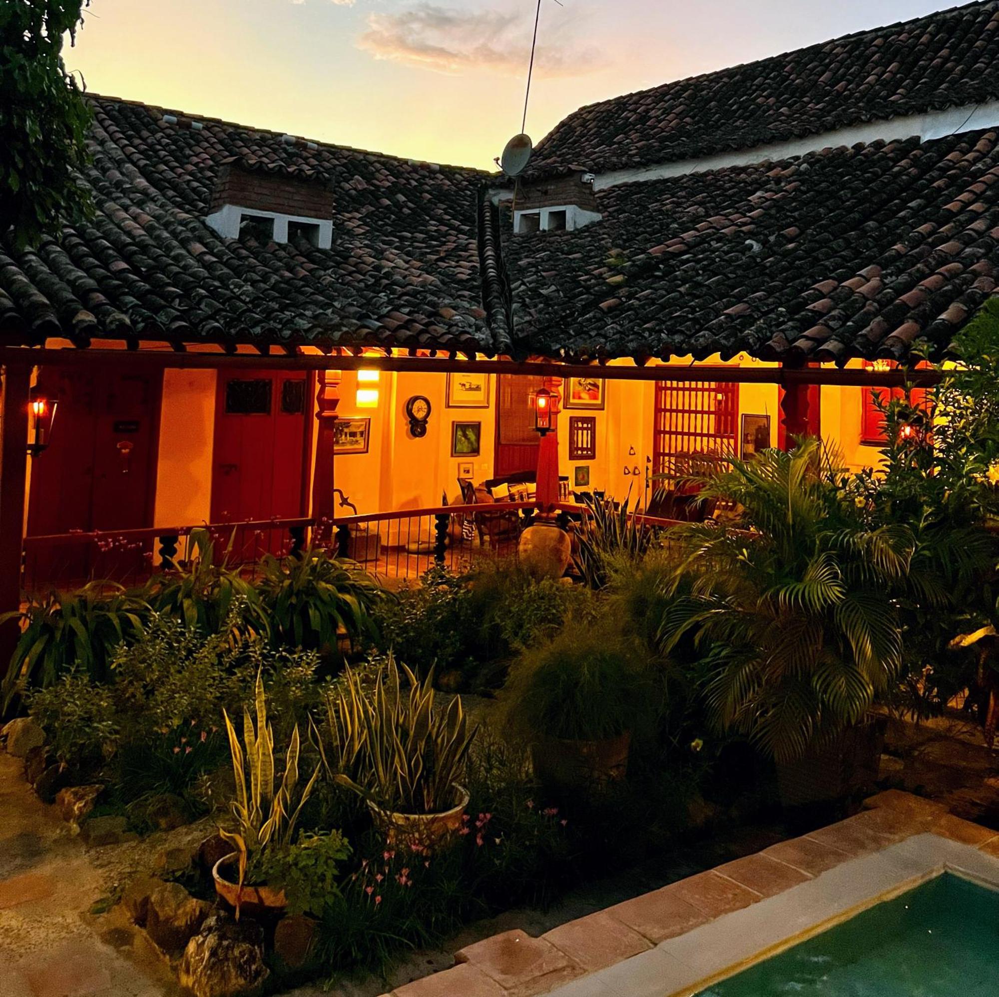 Casa Sinning-Ano1637 Mompos Exterior foto